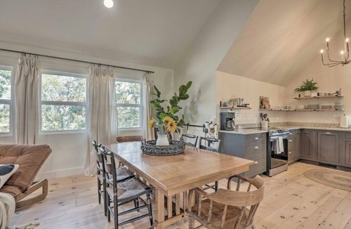 Eagle Rock House | 3 Bedroom Lakeview Retreat at Table Rock Lake
