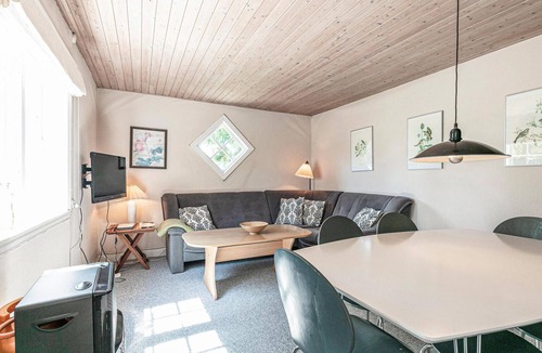 Akirkeby Apartment | 3 bedroom lovely apartment in Aakirkeby
