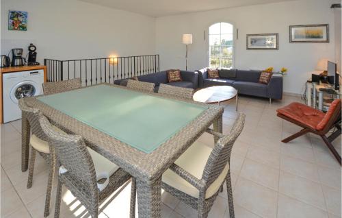 Aigues-Mortes House | 3 Bedroom Lovely Home In Aigues-Mortes