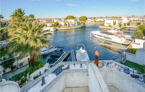 Aigues-Mortes House | 3 Bedroom Lovely Home In Aigues-Mortes