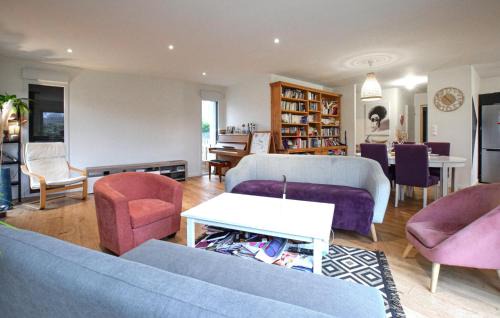 Amfreville House | 3 Bedroom Lovely Home In Amfreville
