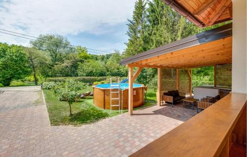 Petrinja House | 3 Bedroom Lovely Home In Stari Brod