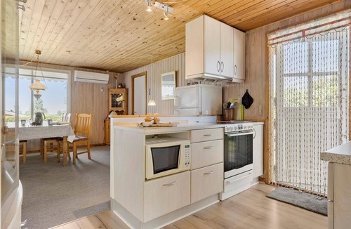 Skastrup Strand House | 3 bedroom lovely home in Bogense