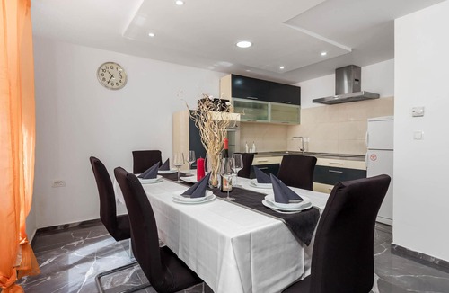 Jurdani House | 3 bedroom lovely home in Jurdani