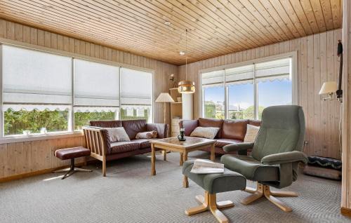 Skastrup Strand House | 3 Bedroom Lovely Home In Bogense
