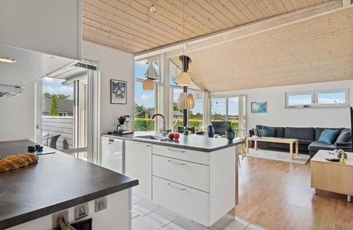 Hvalpsund House | 3 bedroom lovely home in Farsø