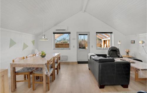 Jegum House | 3 Bedroom Lovely Home In Oksbøl