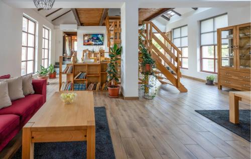 Vojnic House | 3 Bedroom Lovely Home In Krivaja Vojnicka