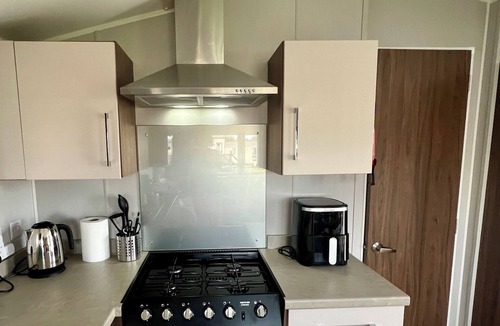 Prestonpans House | 3-bedroom luxury tiny home with WiFi