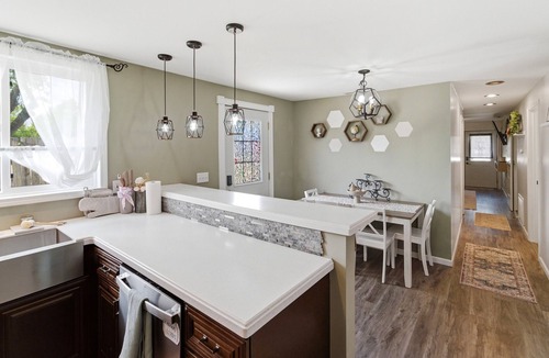 Garden City House | 3 bedroom main level home in Garden City!
