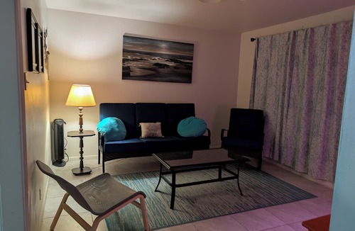 Rockdale Apartment | 3-bedroom Make yourself home while in Rockdale B