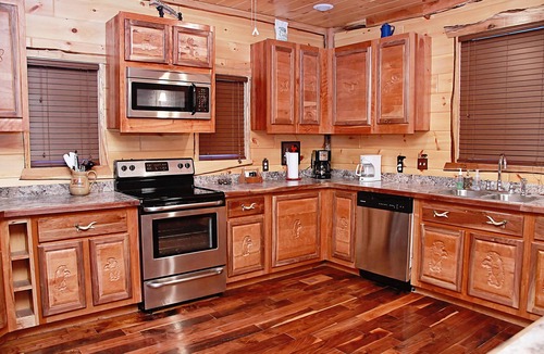 Pecks Mill Cabin | 3-Bedroom Master Deluxe
