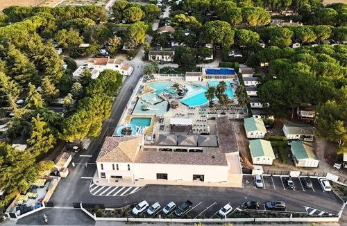 Lunel House | 3-bedroom mobile home sleeps 6