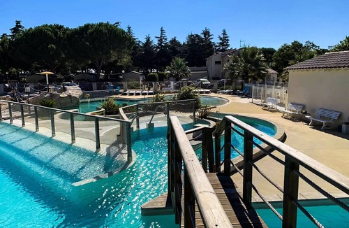 Lunel House | 3-bedroom mobile home sleeps 6