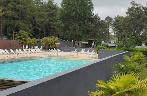 Camiers House | 3-bedroom mobile home with pool