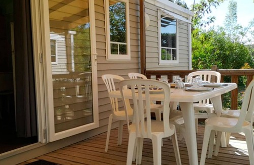 Collias House | 3-Bedroom Mobile Home with Terrace in Collias