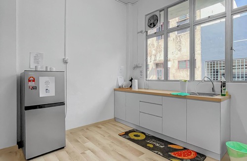 Batu Pahat Hostel | 3 Bedroom