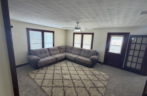 Clyde House | 3-bedroom Newly renovated house in Clyde nClose to Sandusky and Lake Erie.