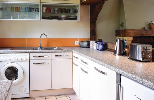 Pont-d'Ouilly House | 3 bedroom nice home in Pont d'Ouilly