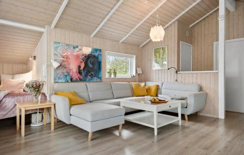 Bording House | 3 Bedroom Nice Home In Bording