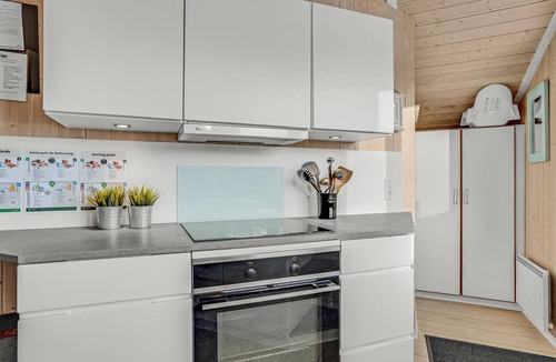 Pøt Strandby House | 3 bedroom nice home in Juelsminde