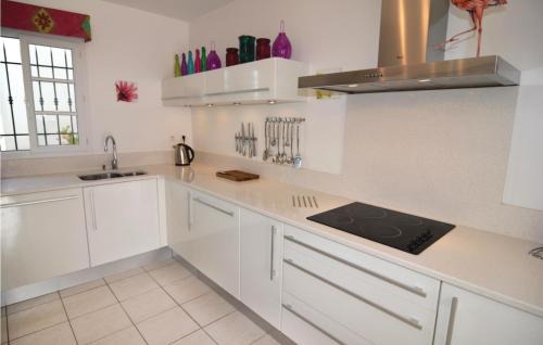 Aigues-Mortes House | 3 Bedroom Nice Home In Aigues-Mortes