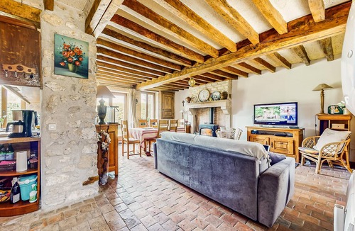 Lainsecq House | 3 bedroom nice home in Lainsecq