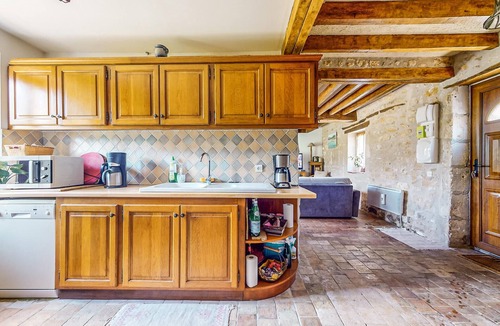 Lainsecq House | 3 bedroom nice home in Lainsecq