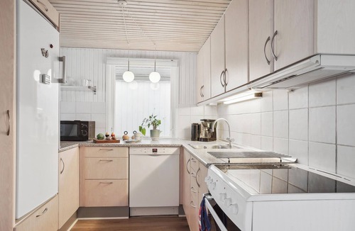 Hou House | 3 bedroom nice home in Hals