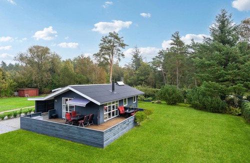 Hou House | 3 bedroom nice home in Hals