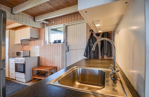 Skødshoved Strand House | 3 bedroom nice home in Knebel