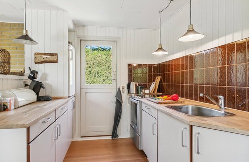 Knebel House | 3 bedroom nice home in Knebel