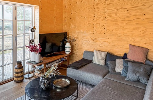 Sklskr House | 3 bedroom nice home in Omø