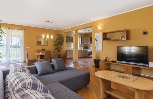 Putini House | 3 bedroom nice home in Putini