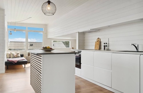 Ronde House | 3 bedroom nice home in Rønde