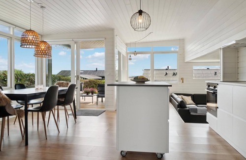 Ronde House | 3 bedroom nice home in Rønde