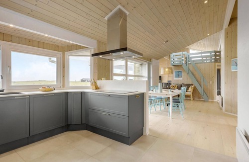 Lonstrup House | 3 bedroom ocean front home in Hjørring