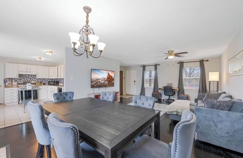 The Colony House | 3 Bedroom Peaceful Retreat