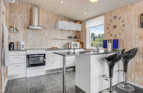 Egsmark Strand House | 3 bedroom pet friendly home in Ebeltoft