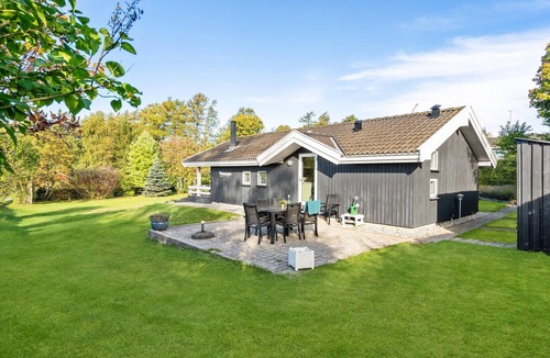 Lyngsbæk Strand House | 3 bedroom pet friendly home in Ebeltoft