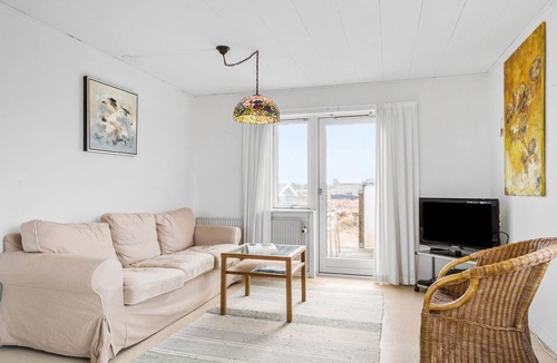 Lild Strand House | 3 bedroom pet friendly home in Frøstrup