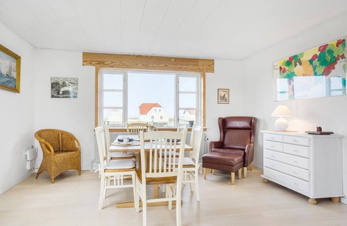 Lild Strand House | 3 bedroom pet friendly home in Frøstrup