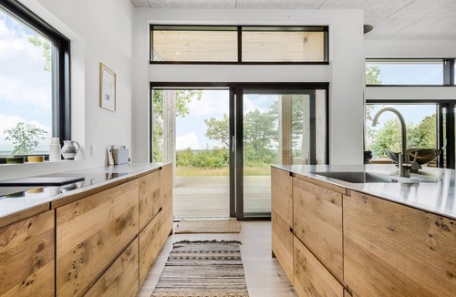 Fjellerup House | 3 bedroom pet friendly home in Glesborg