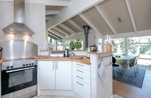 Helberskov Strand House | 3 bedroom pet friendly home in Hadsund
