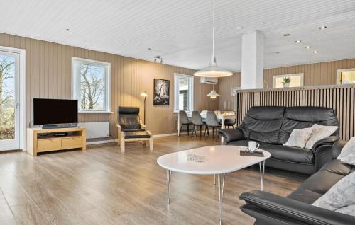 Hojslev House | 3 Bedroom Pet Friendly Home In Højslev