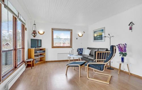 Næsby Strand House | 3 Bedroom Pet Friendly Home In Nakskov