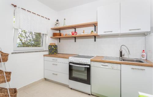 Omisalj House | 3 Bedroom Pet Friendly Home In Omisalj
