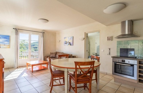 Callian Apartment | 3-Bedroom Provencal Retreat for 8