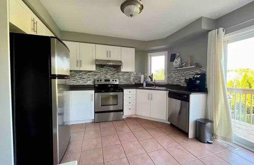 Bolton Villa | 3, bedroom ravine home