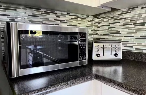 Bolton Villa | 3, bedroom ravine home